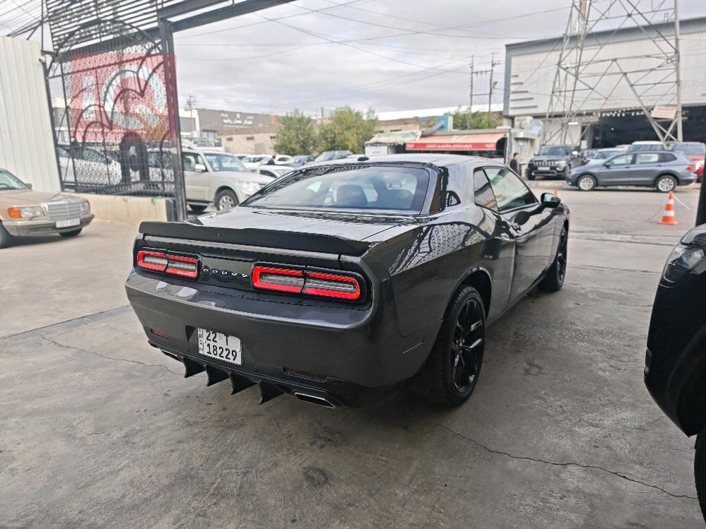 Dodge Challenger